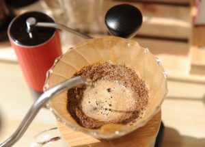 Coffee brewing using paper filter